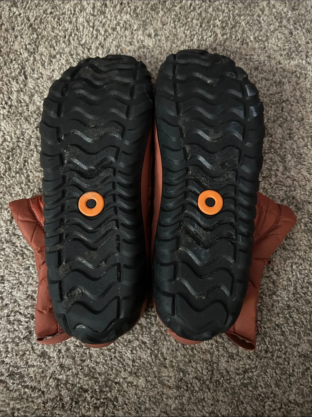 BOGS Women’s Snowday II Short Insulated Boots in Paprika Orange, size 10